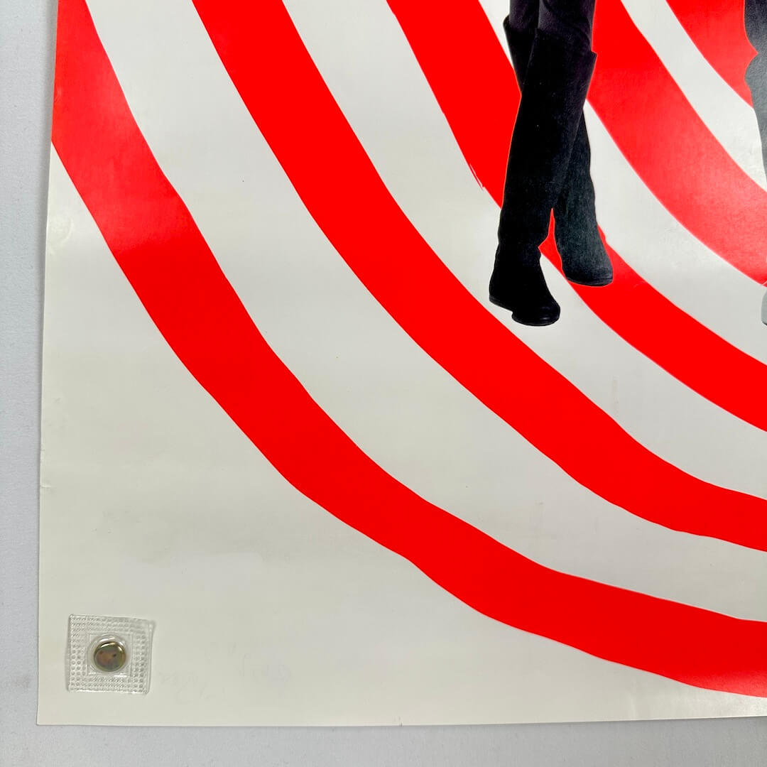 Bottom left corner of poster to show clean edges and sharp corner.