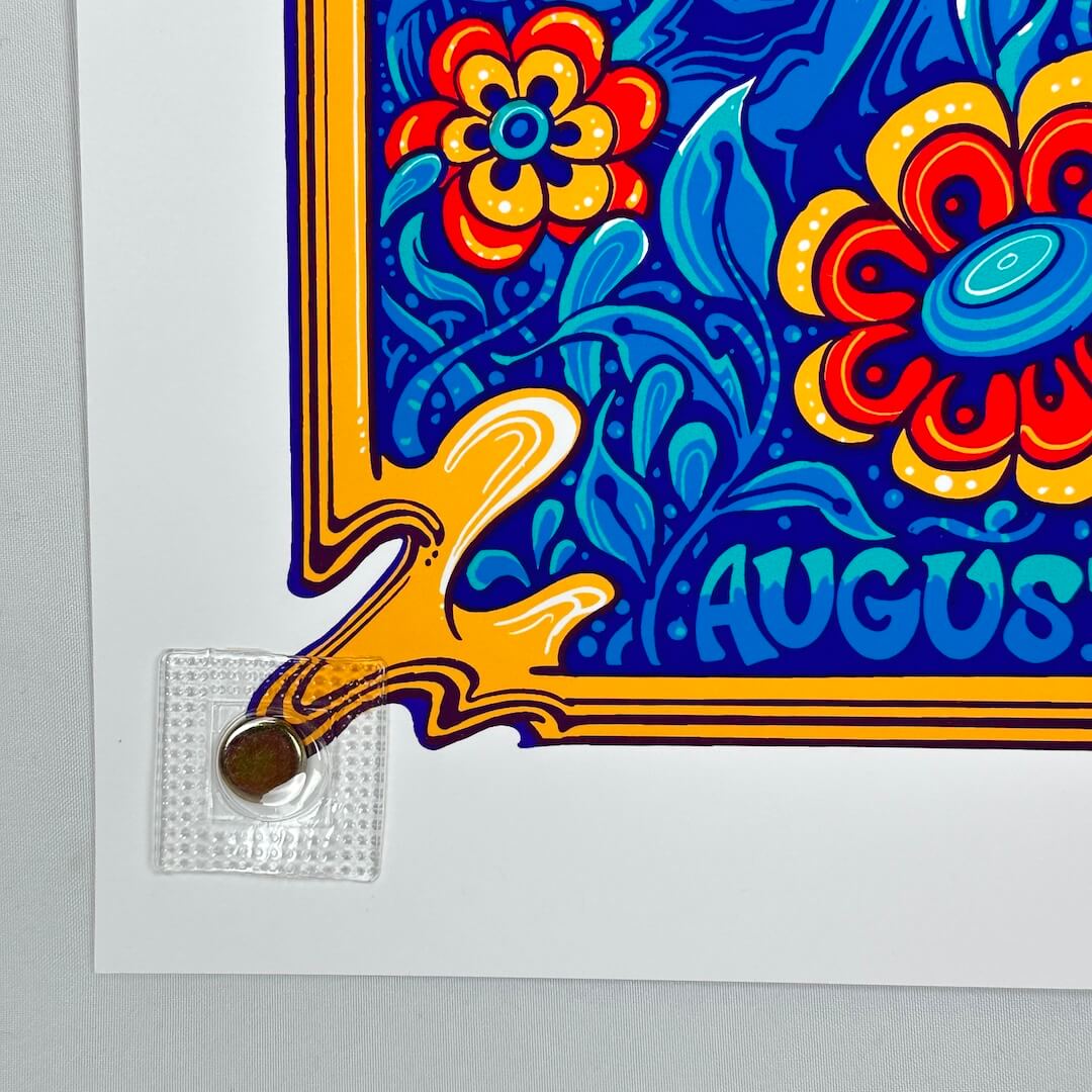 Bottom left corner of poster featuring perfect edges and corner.