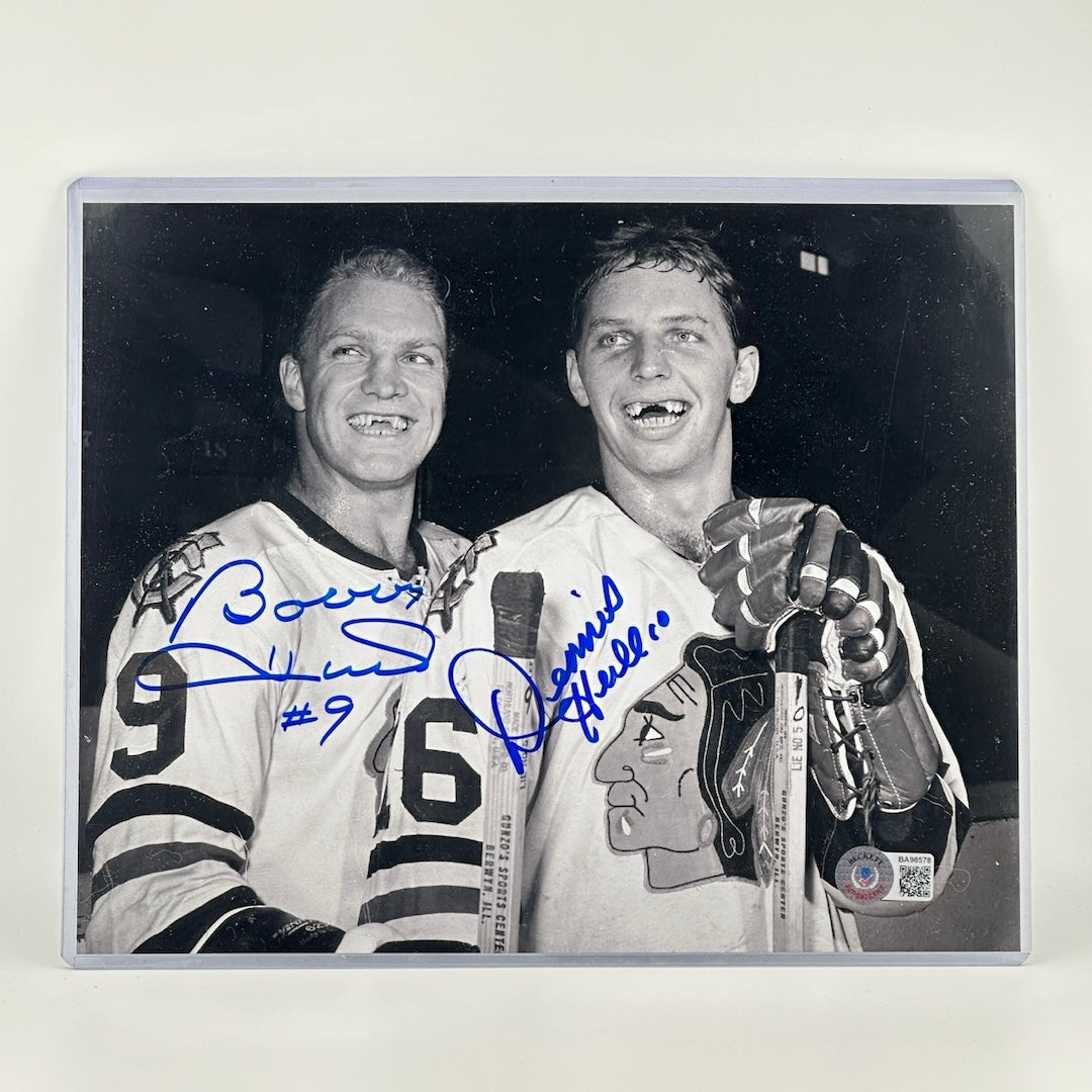 Bobby Hull & Dennis Hull Signed Blackhawks 8x10 Photo (Beckett)