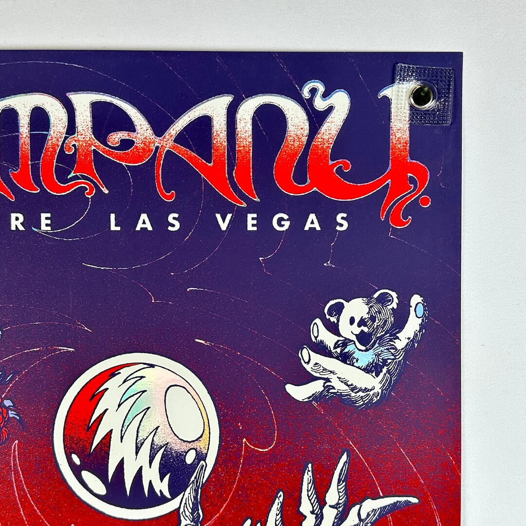 Top right corner of concert poster showing no damage to corner or edges.