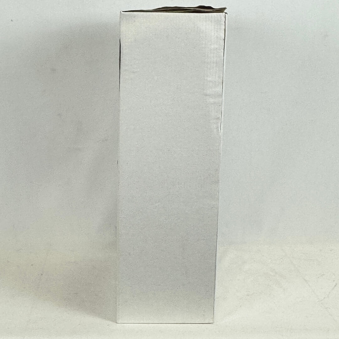 White rectangular box on a white background