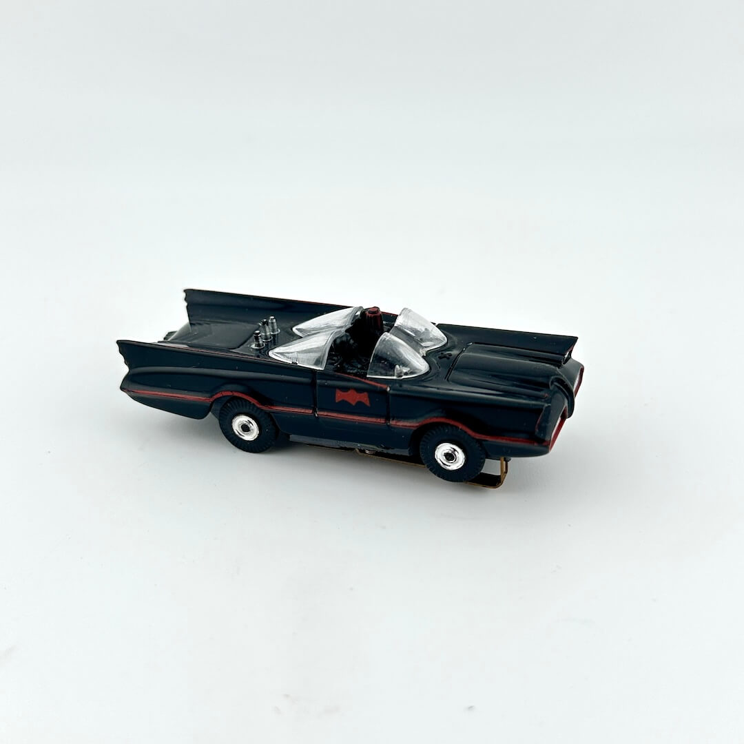 Model of a classic car on a white background