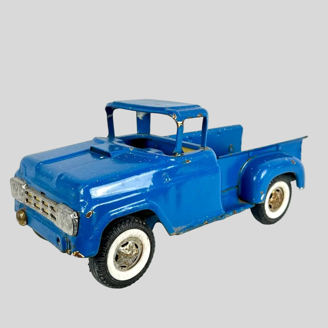 Blue model truck on a white background