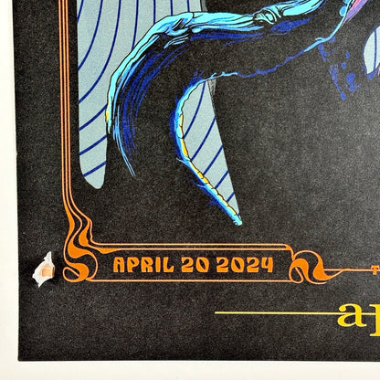 Bottom left corner showing sharp corner, and clean edges of black border and event date in orange print.