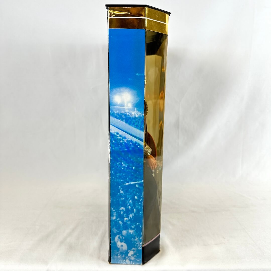 Side view of box to show condition.