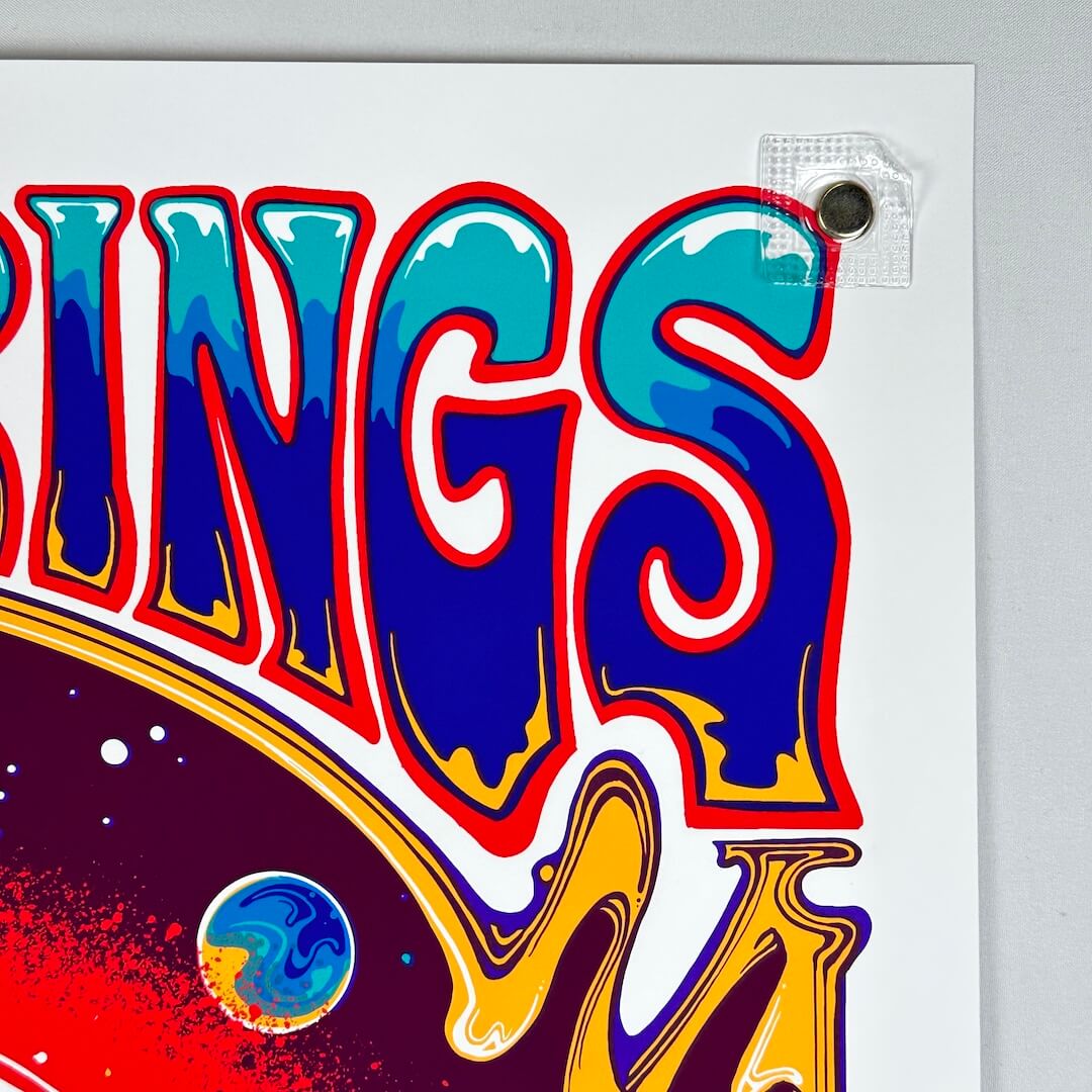 top right corner of poster featuring perfect edges and corner. 