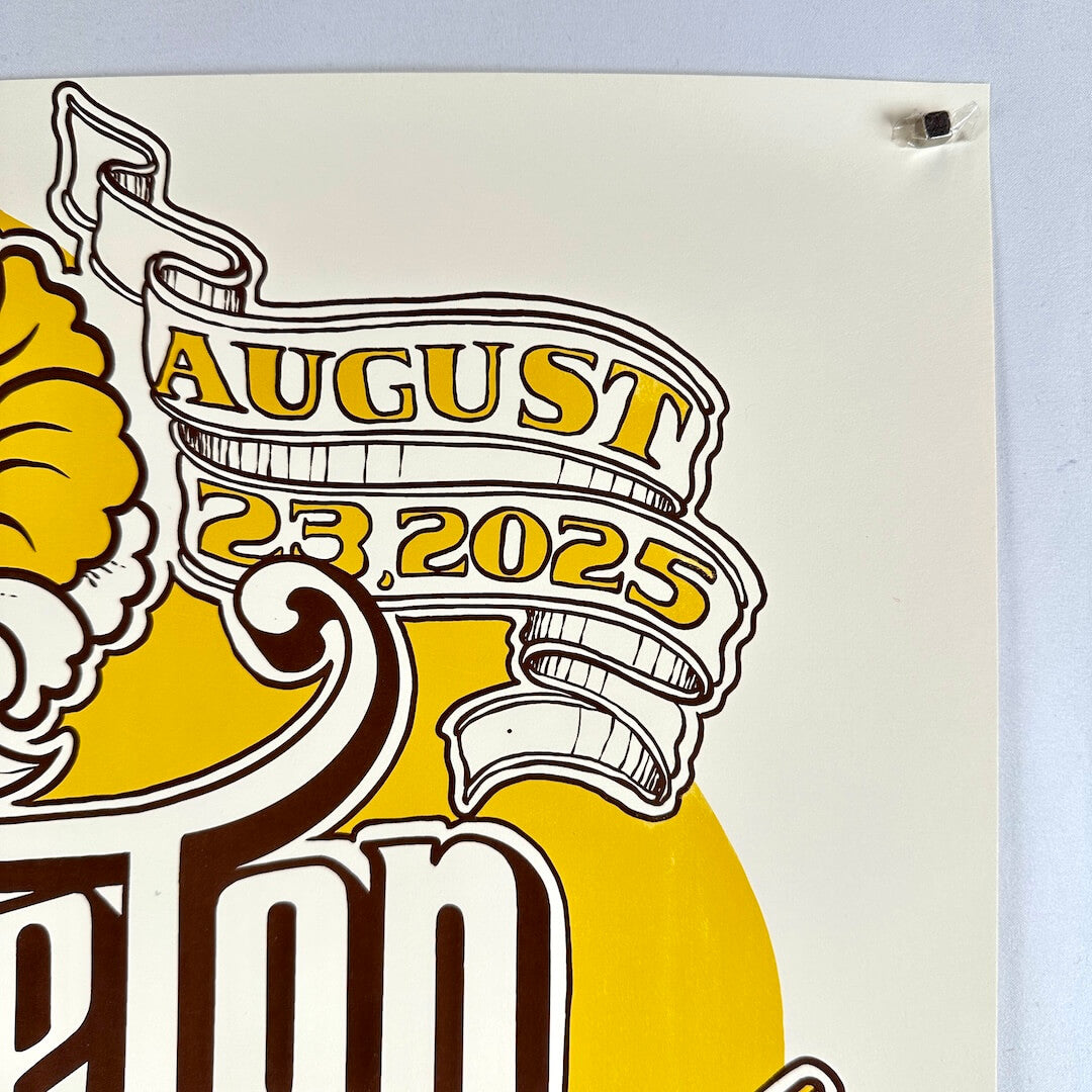 top right corner of poster showing clean edges and sharp corner.