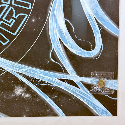 Bottom right corner of poster showing no damage to corner or edges.