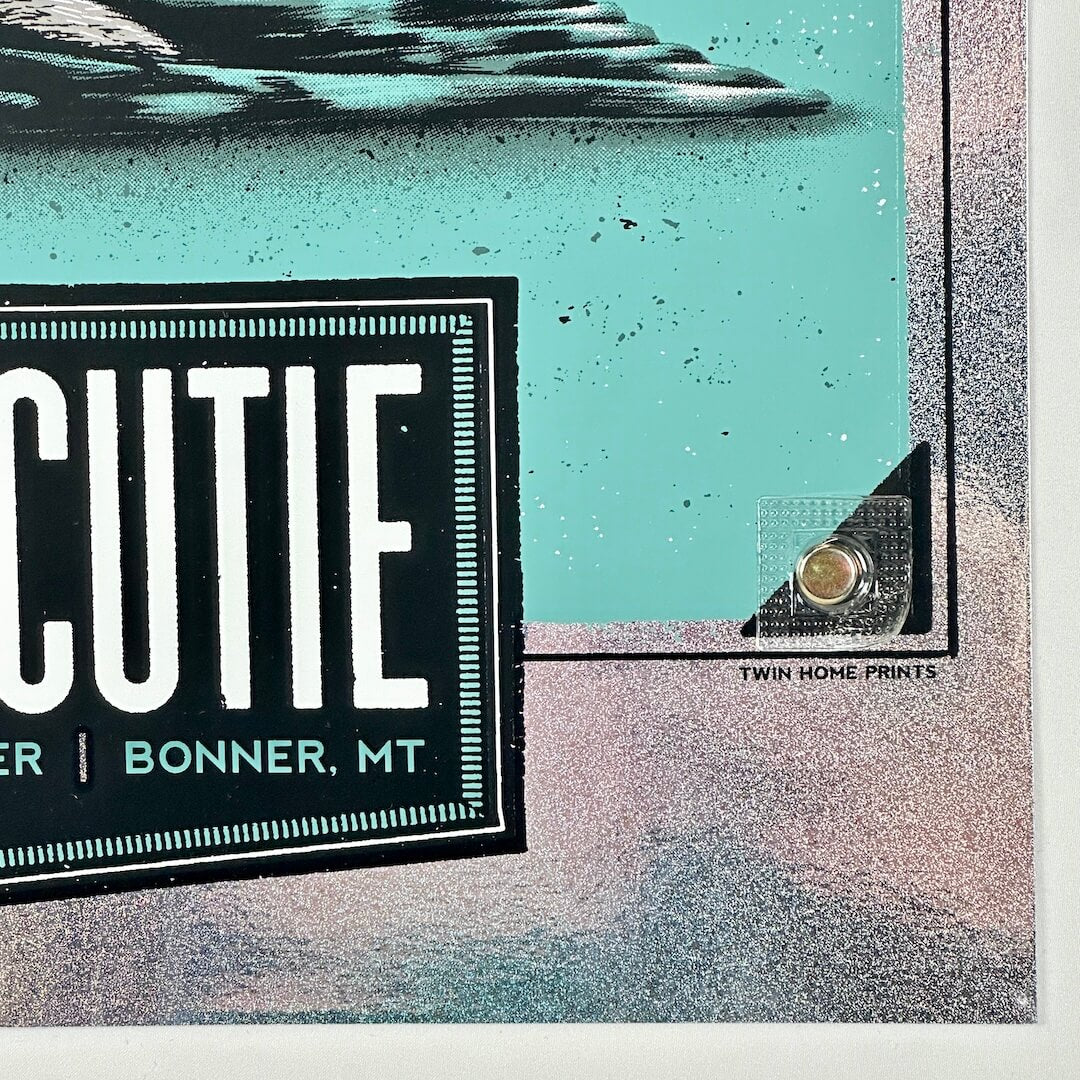 Bottom right corner of poster showing pin hole at very corner of poster, no other damage.