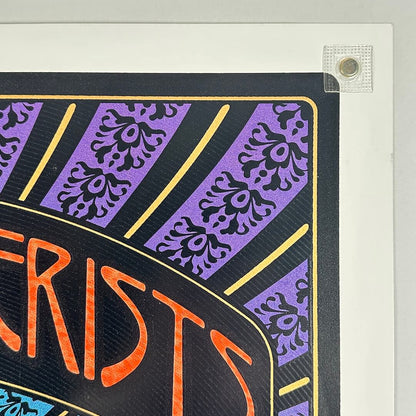 Top right corner of poster with no visible damage. 