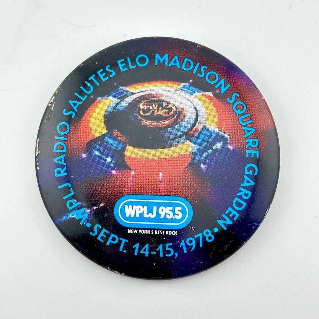 Round button with ELO and WPLJ 95.5 branding on a white background