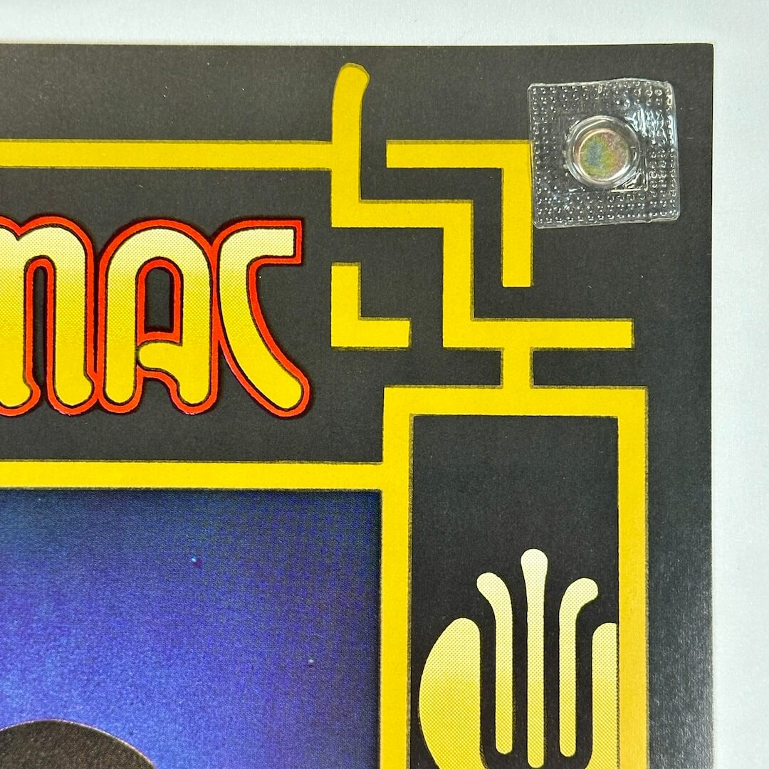 Top right corner of poster with crisp corner and clean edges, in mint condition. 