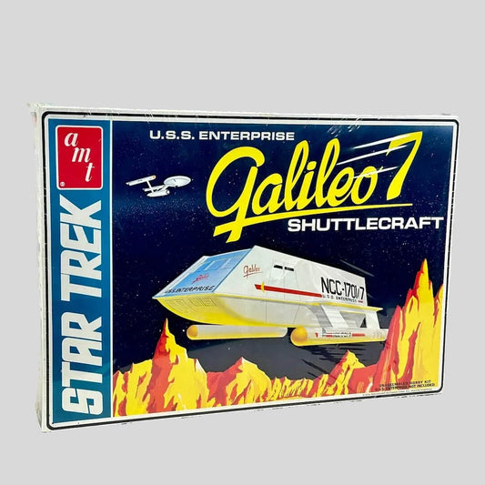 Model kit box for U.S.S. Enterprise Galileo 7 Shuttlecraft from Star Trek, featuring the Amt logo.