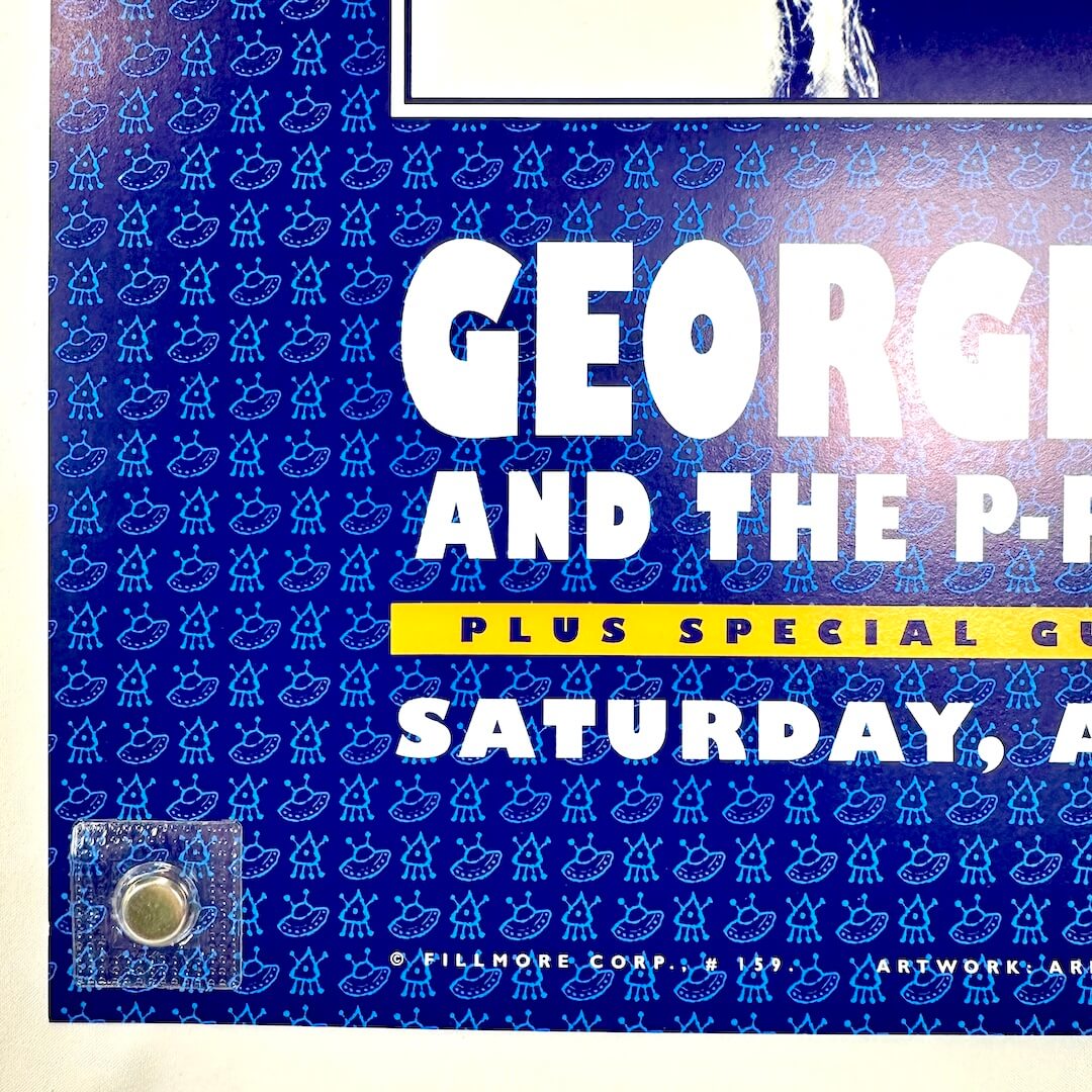 Bottom left corner of poster showing crisp corner and clean edges, in mint condition. 