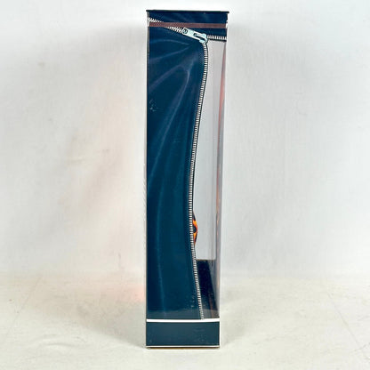 Tall, rectangular blue box with a zipper on a white background