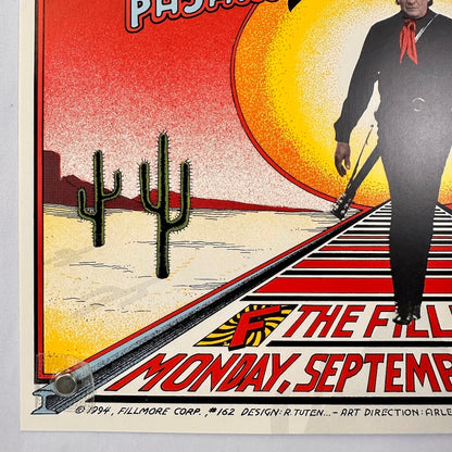 Bottom left corner of poster showing crisp corner and clean edgers, in mint condition. 