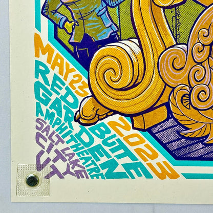 Bottom left corner of poster in mint condition. 