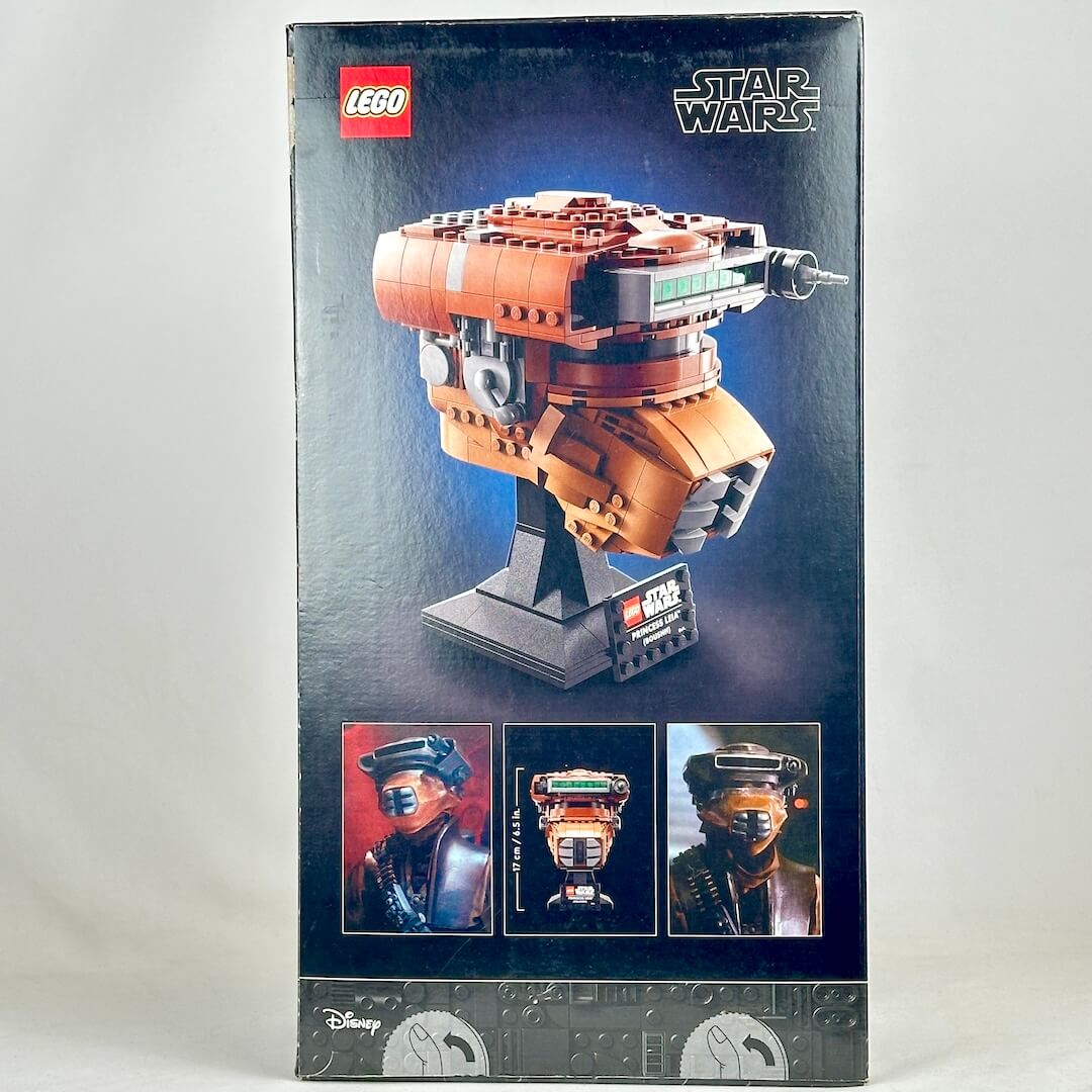 LEGO Star Wars packaging with a spaceship model on a white background