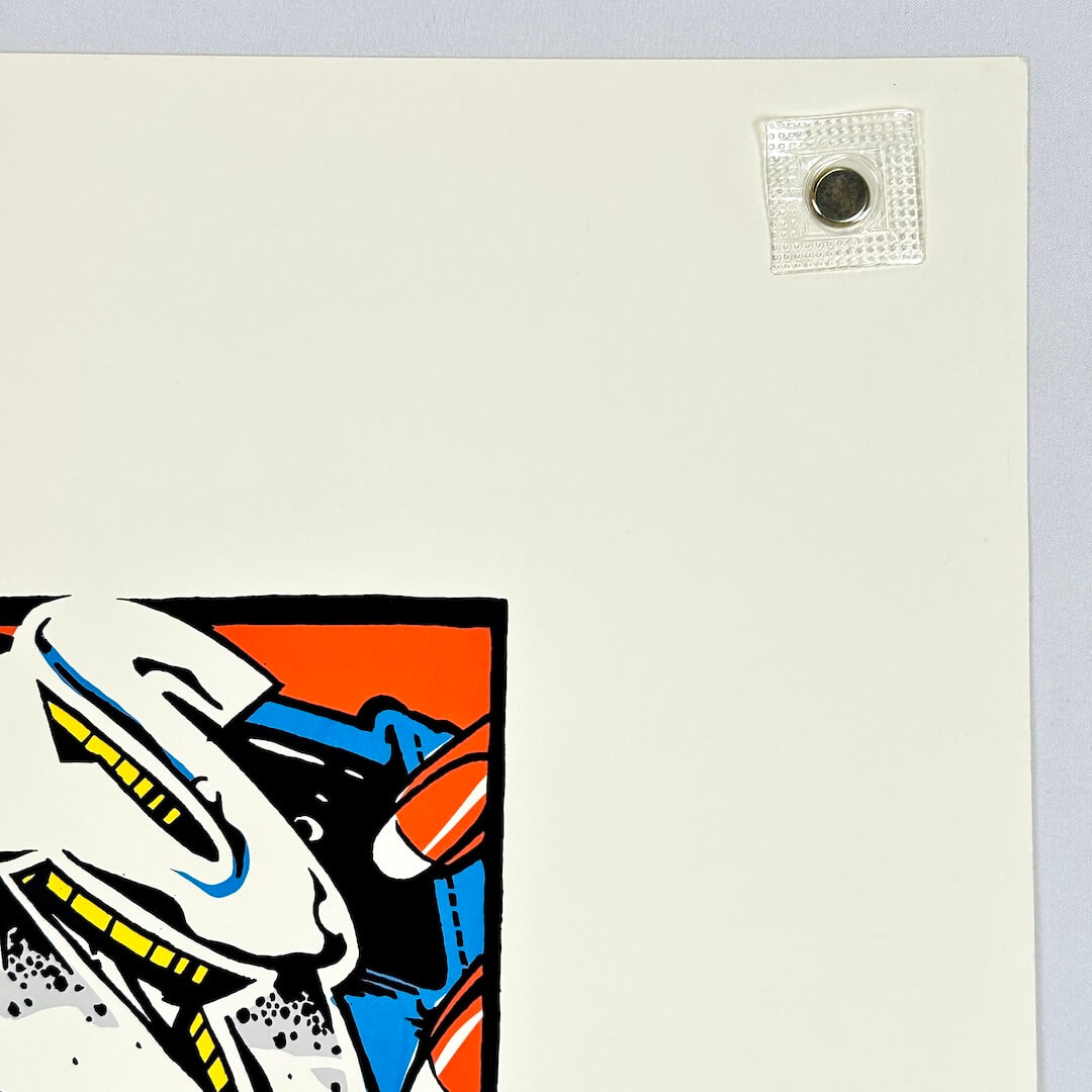 Top right corner of poster showing crisp corner and clean edges. 