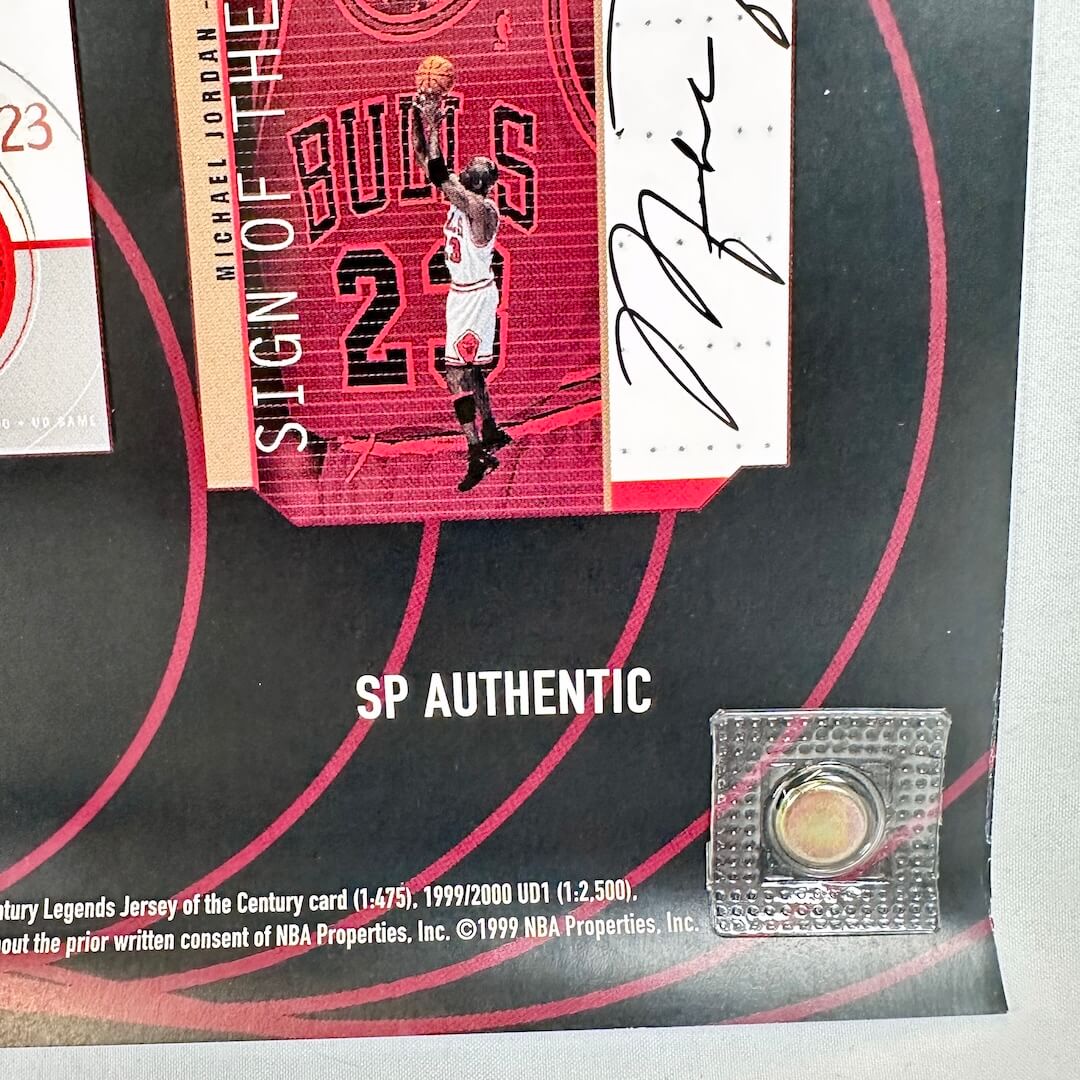 Bottom right corner of poster with minimal edge wear to long edge. 