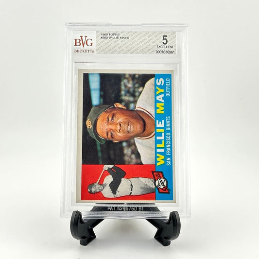 Baseball trading card of Willie Mays on a white background