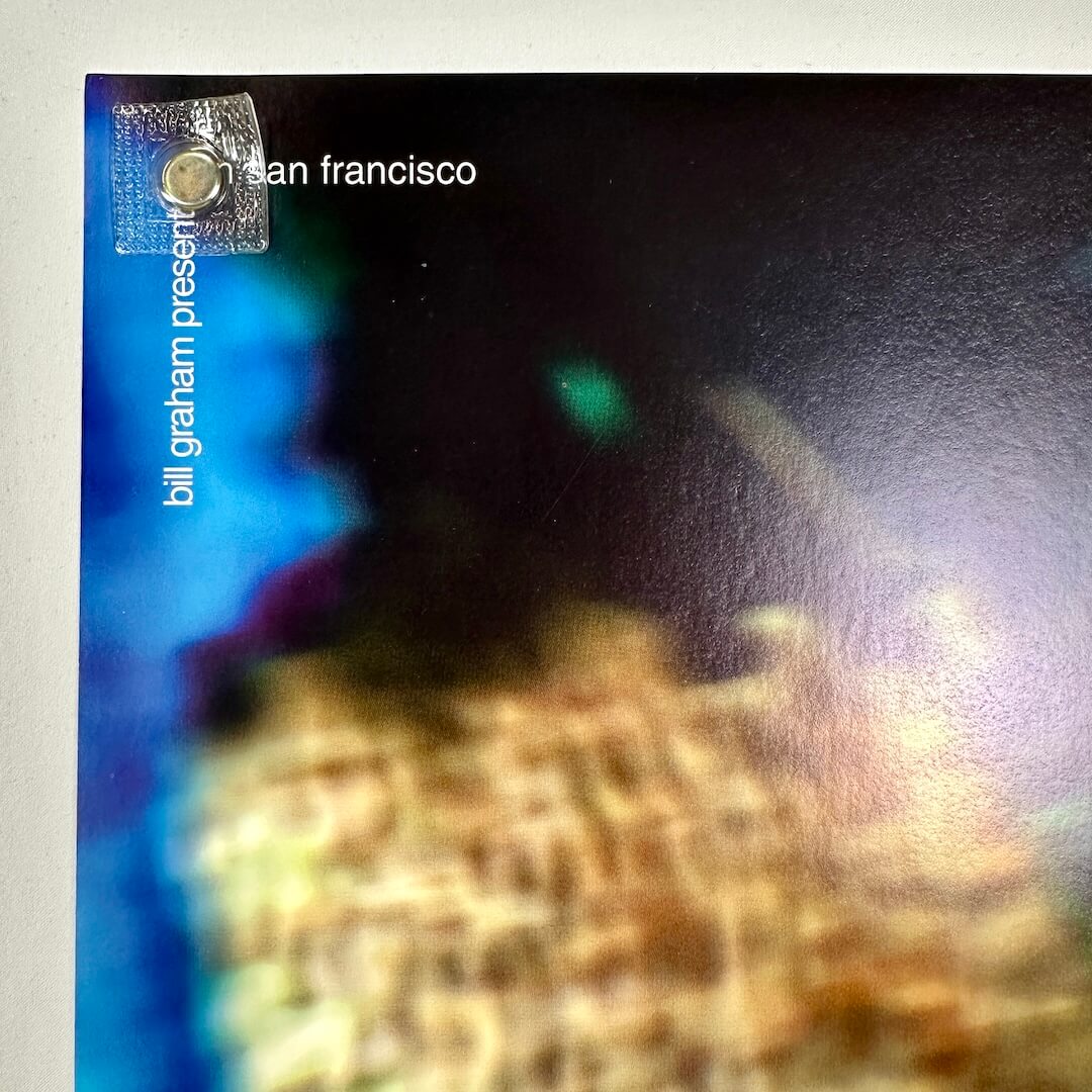 Top left corner with crisp edges and corner. 