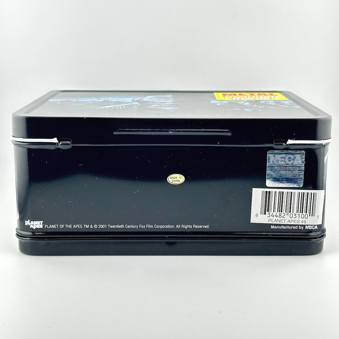 Bottom of lunchbox with barcode and product information .