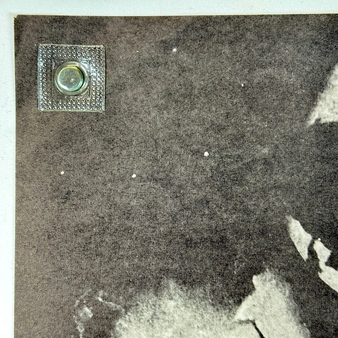 Top left corner in very good condition. 