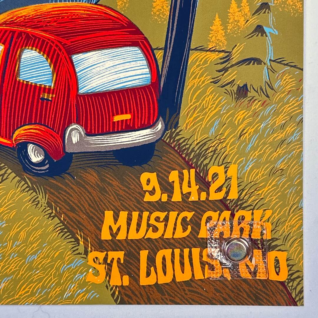 Bottom right corner in mint condition. 