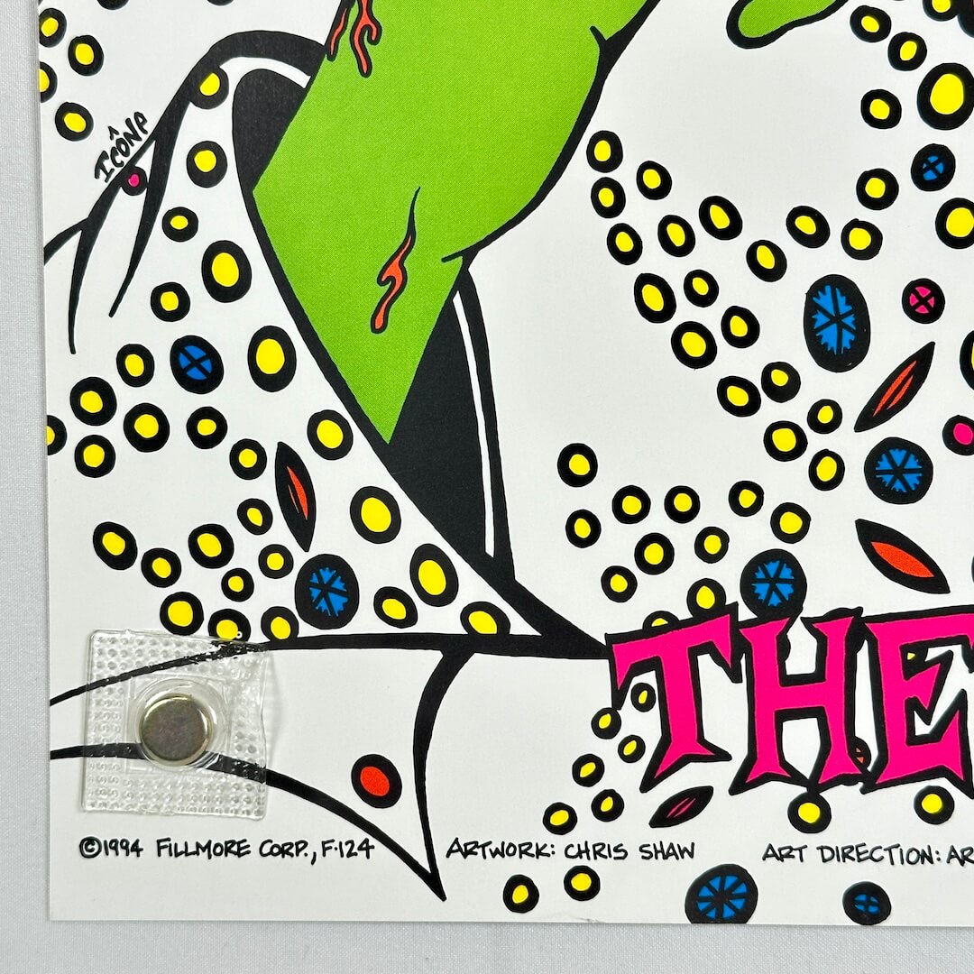 Bottom left corner in perfect condition. 