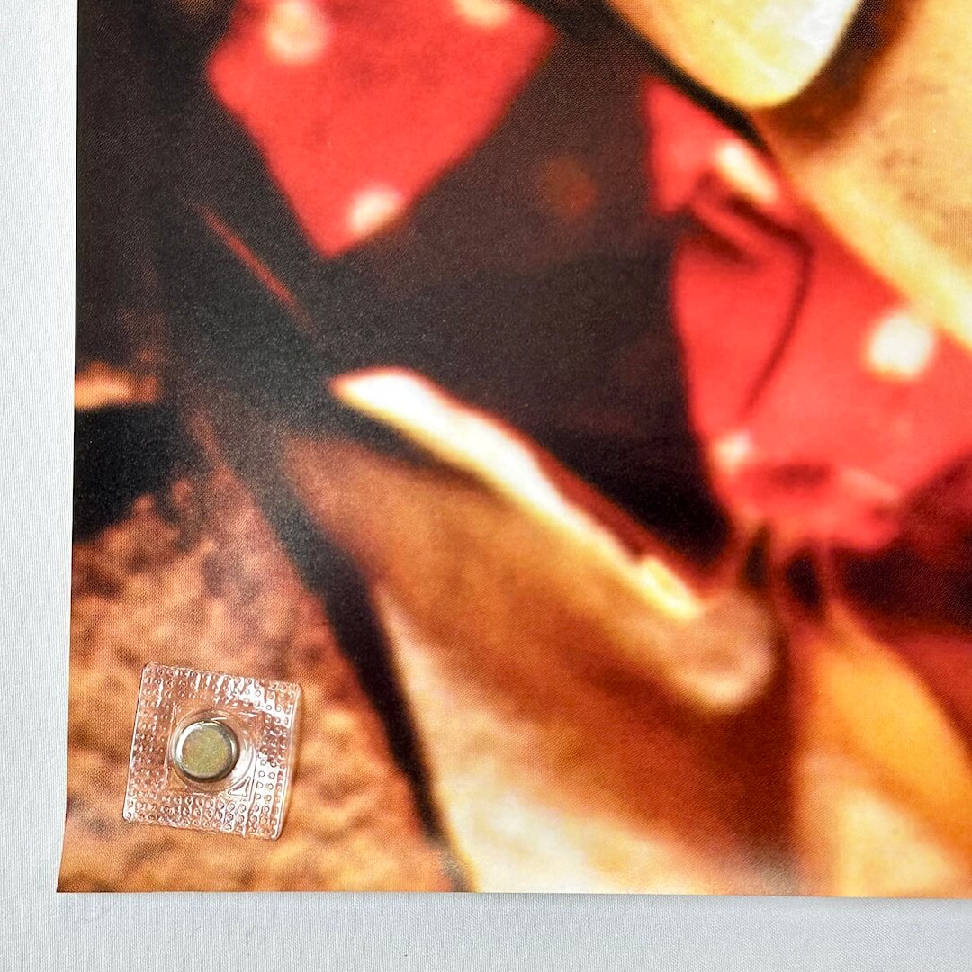 Bottom left corner with no visible damage. 