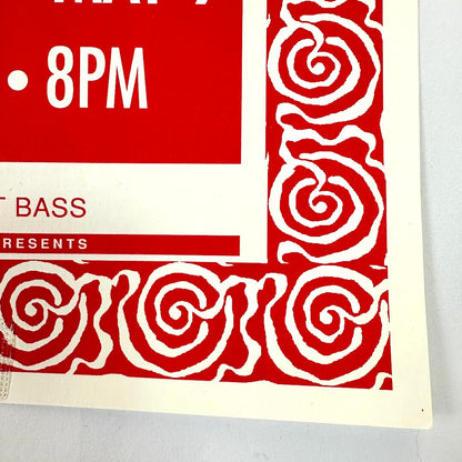 Bottom right corner of poster in excellent condition with sharp corner and clean edges. 