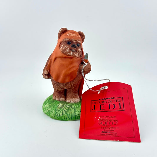 Star Wars Ewok figurine with a red 'Return of the Jedi' tag on a white background